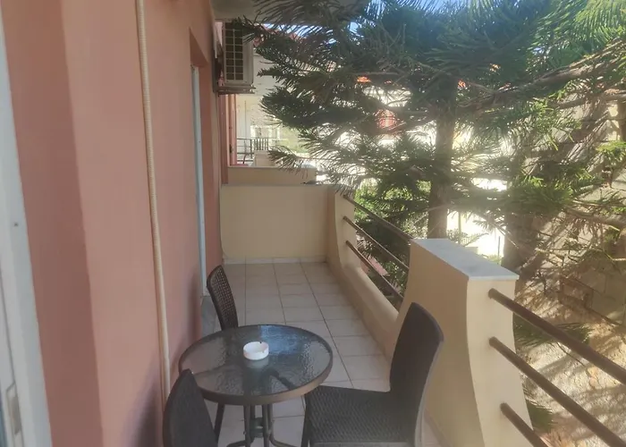 Monemvasia Lazarus Beach Apartment